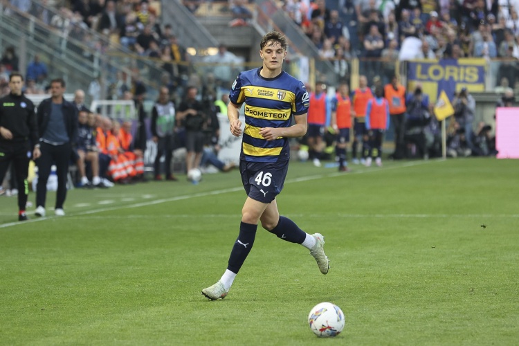 开云登录网址入口-罗体：米兰优先考虑补强边卫位置，而不是引进莱奥尼