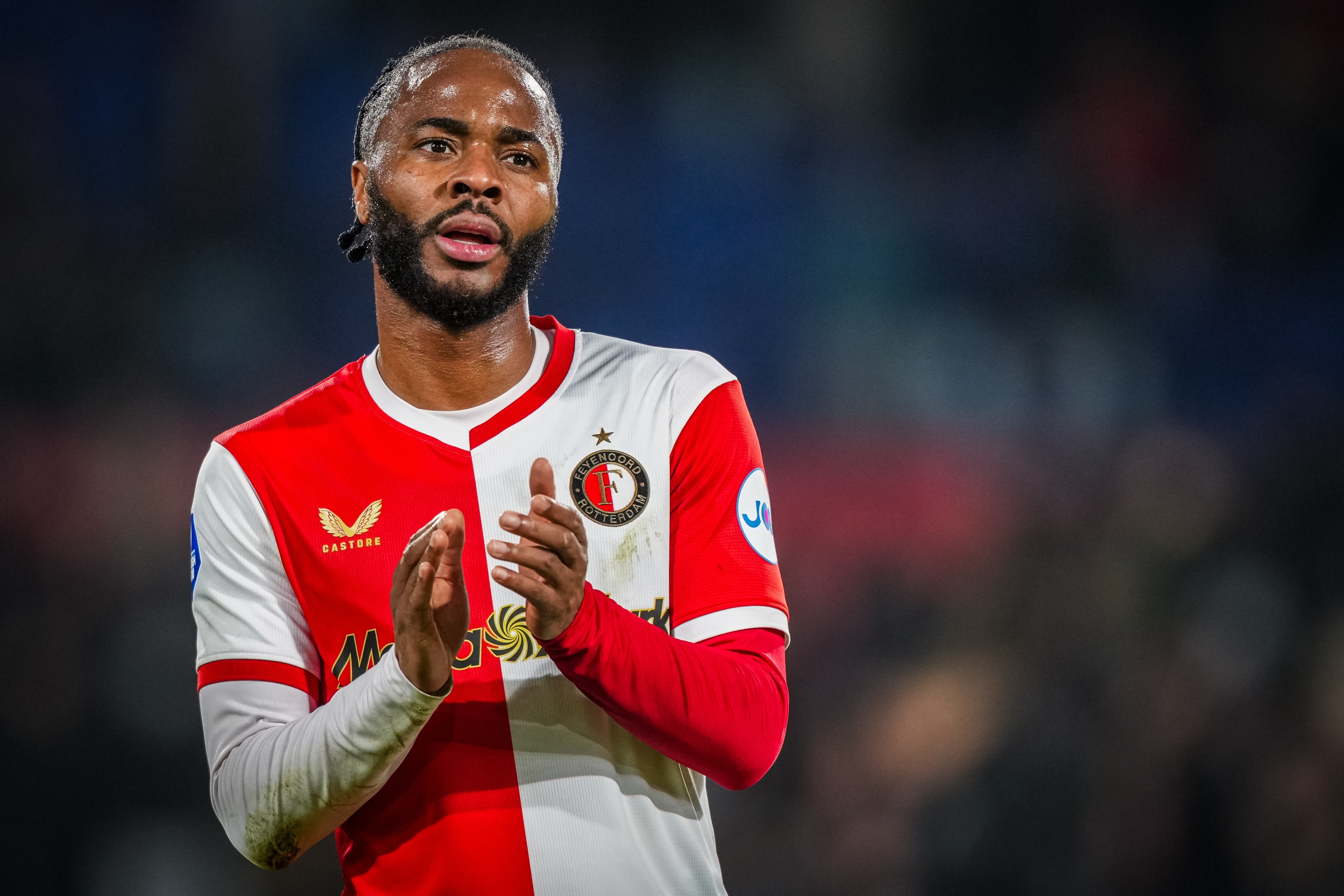 开云登录网址入口-范佩西：斯特林半年没踢球了，只凭首秀表现把他一棍打死是不对的