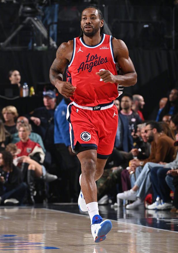 开云线上入口-贝恩36分状元郎准三双，小卡37+8+4+3+2难救主，魔术险胜快船